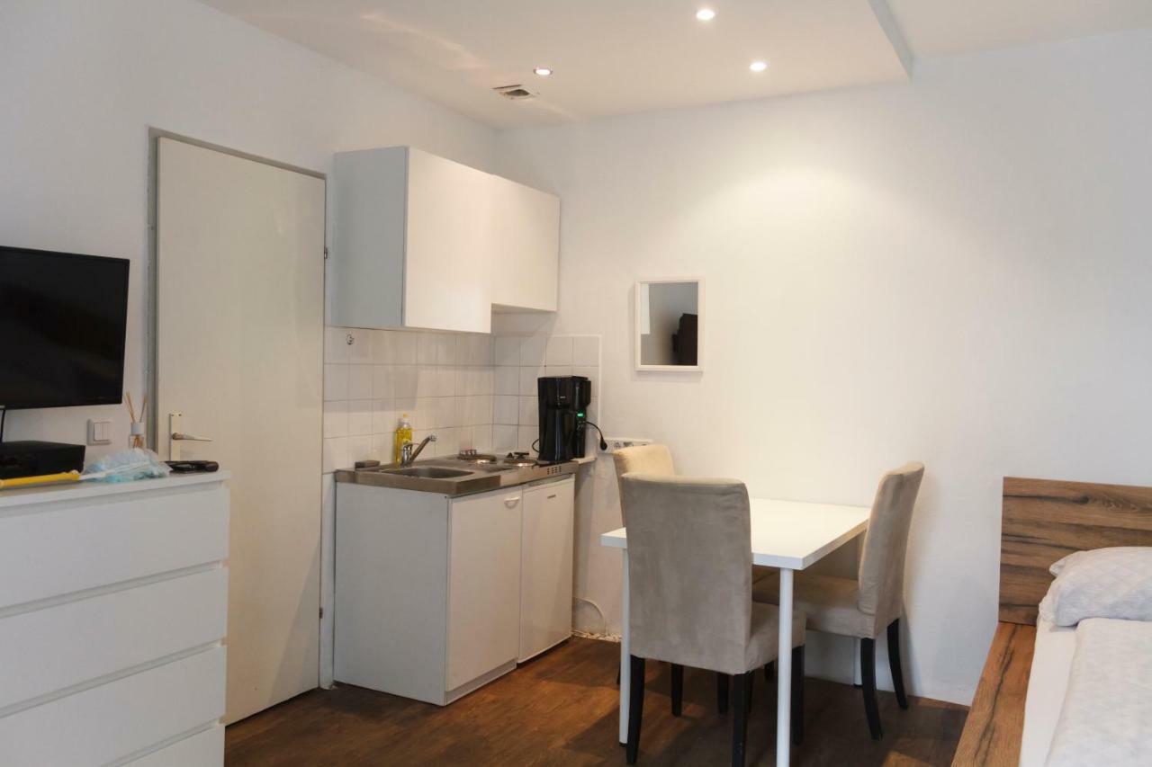 Trending Apartment Вена Экстерьер фото